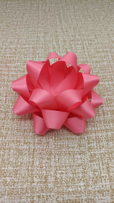 DS810401--4'' Satin Ribbon Star Gift Bow